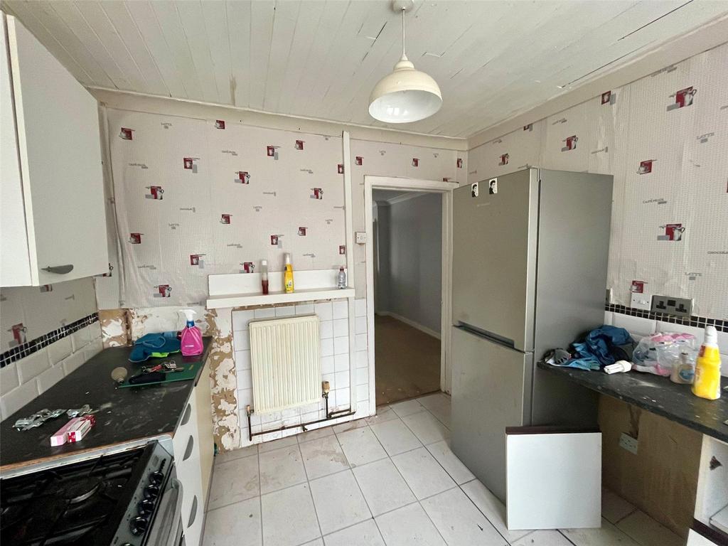 House in Birmingham, West Midlands - More