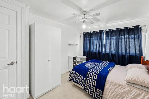 2 bedroom semi-detached house for sale, Hayman Crescent, Hayes