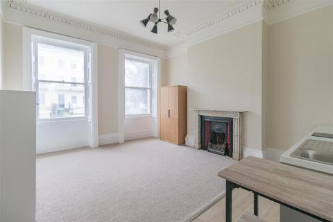 Studio to rent, Evesham Road, Cheltenham