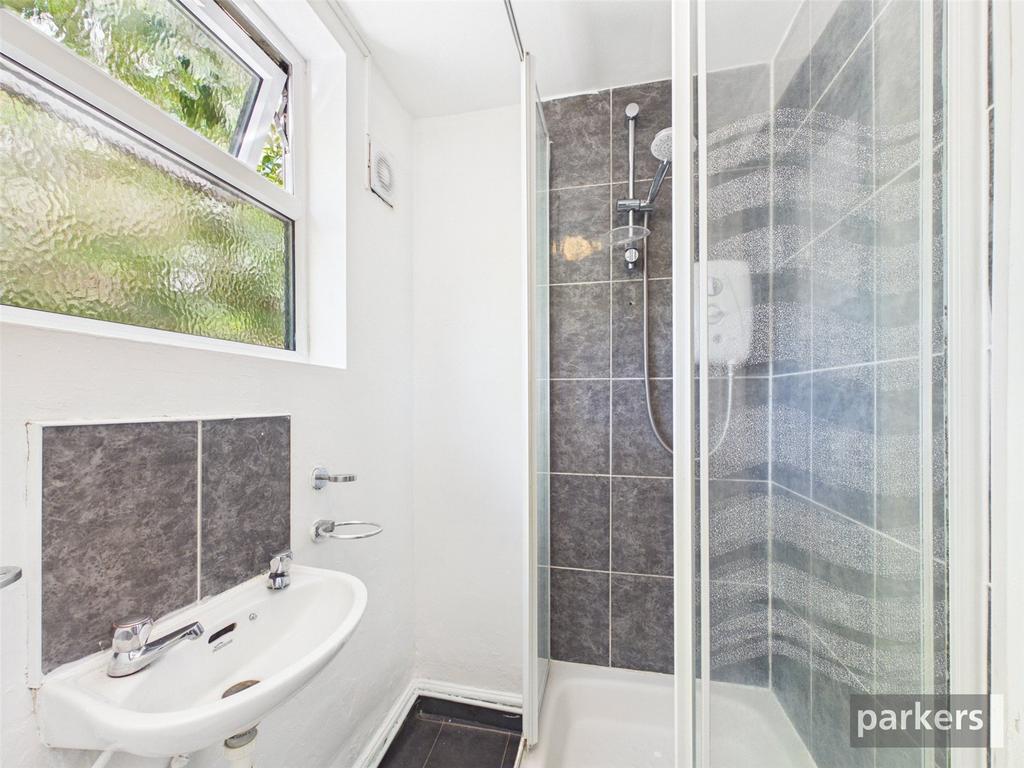 Hill Street, Berkshire RG1 - More