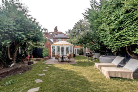 4 bedroom semi-detached house for sale, Kemprow, Watford WD25