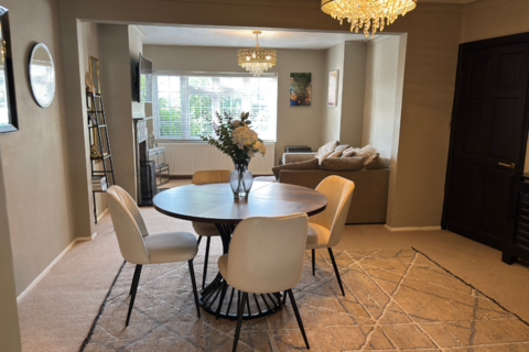 4 bedroom semi-detached house for sale, Kemprow, Watford WD25