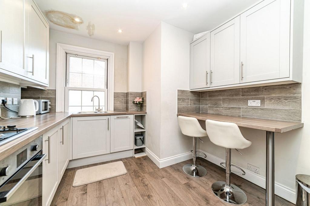Sidmouth Street, Reading RG1 - View 4