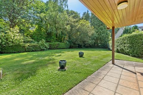 2 bedroom bungalow for sale, Laurel Court, Long Park, Chesham Bois, Amersham, Buckinghamshire, HP6 5LP