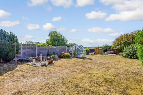4 bedroom chalet for sale, Glebe Lane, Maidstone, Kent
