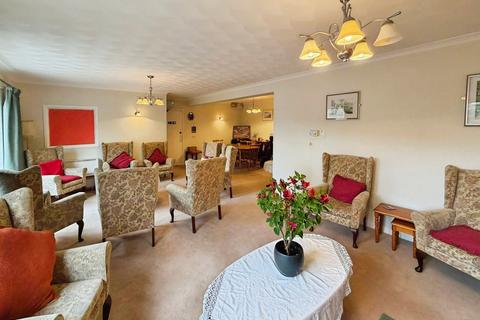 1 bedroom apartment for sale, Parklands Court, Swansea SA2