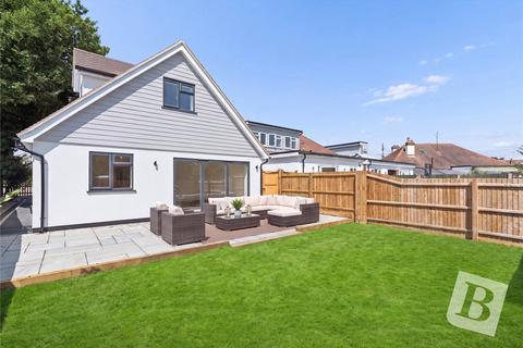 4 bedroom detached house for sale, Nevendon Road, Wickford, Essex, SS12