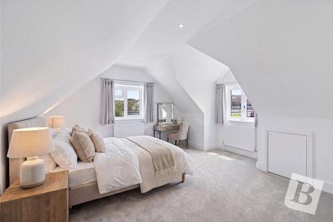 4 bedroom detached house for sale, Nevendon Road, Wickford, Essex, SS12