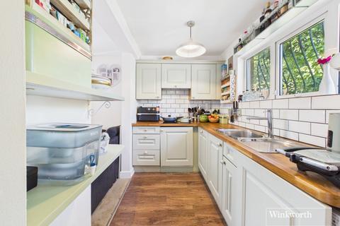 2 bedroom bungalow for sale, Townsend Lane, London NW9
