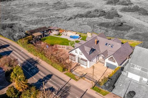 6 bedroom detached house for sale, Ashingdon Road, Rochford SS4