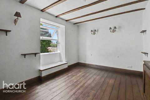 1 bedroom apartment to rent, Diamond Court, Park Lane, HORNCHURCH