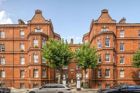 Queen's Club Gardens, Barons Court, London, W14