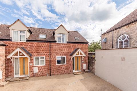 1 bedroom semi-detached house to rent, Chapel Street, Bicester