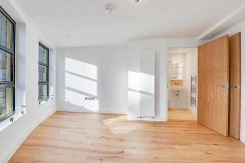 3 bedroom flat for sale, Meridian Point, SE8 3DB