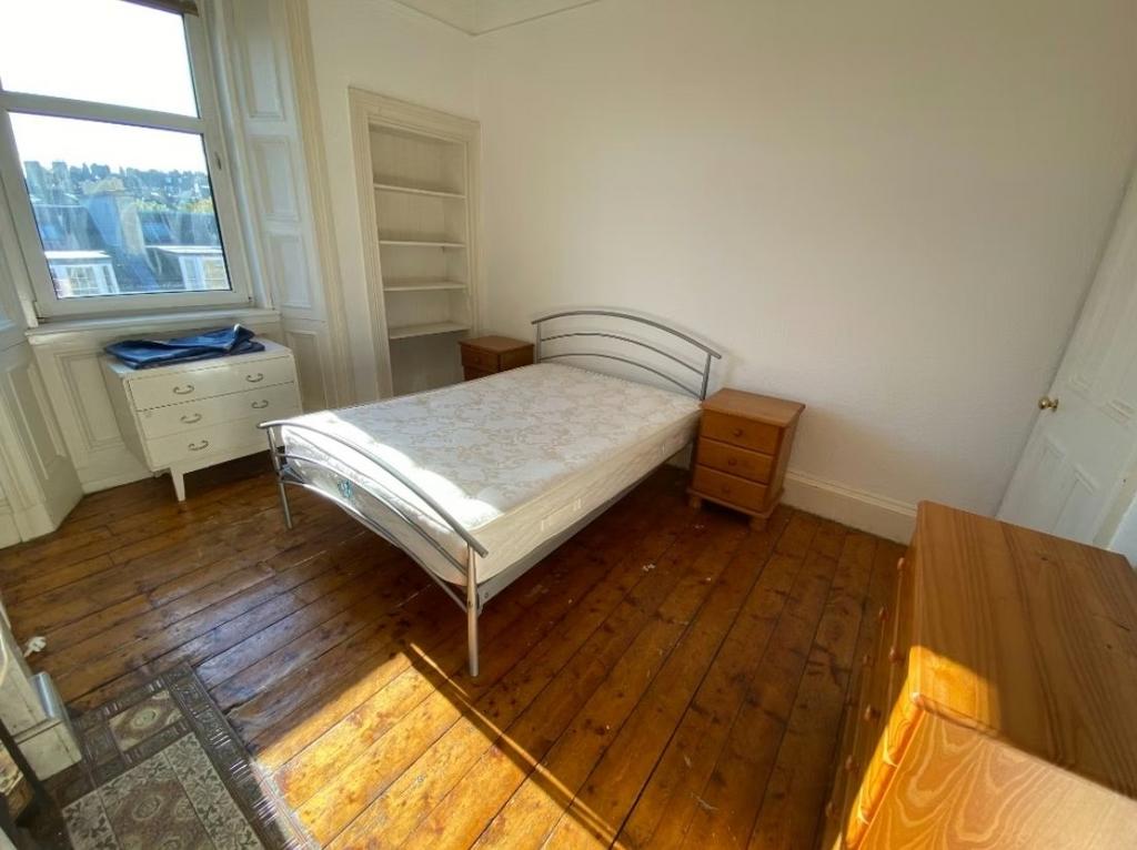 Apartment in Edinburgh, Lauriston, Tollcross - View 5