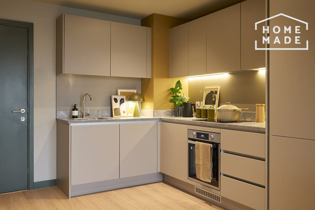 Apartment in Sheffield, South Yorkshire - View 2