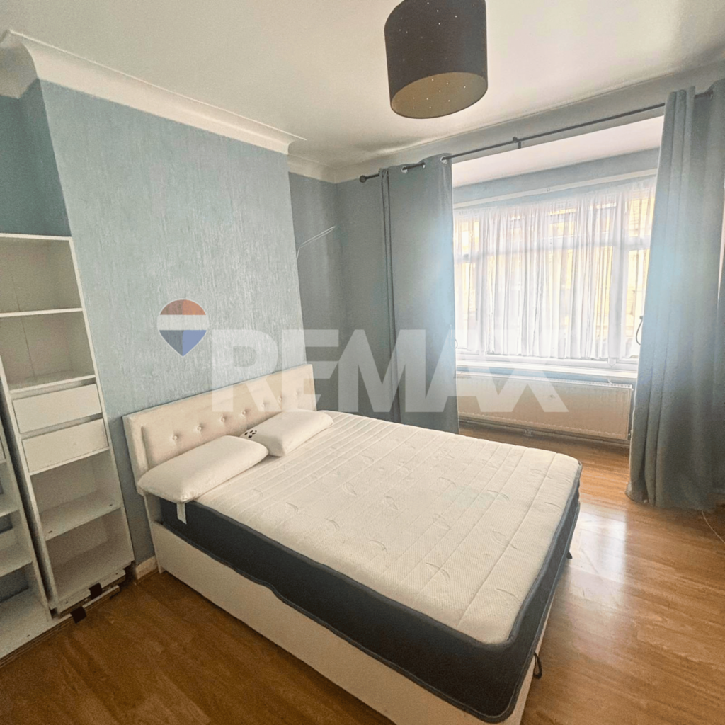 Apartment in London - View 2