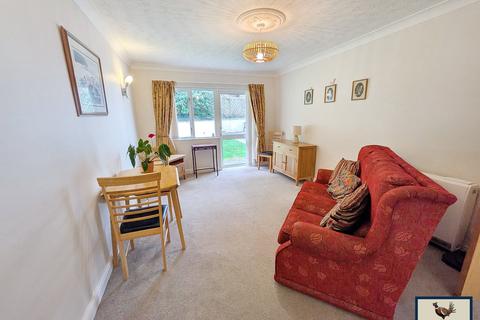 2 bedroom flat for sale, Parkwood Court,Tavistock, PL19 0RH