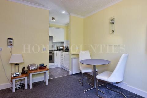 2 bedroom retirement property for sale, Billy Lows Lane, Potters Bar, EN6