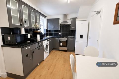 1 bedroom in a house share to rent, Bordergate, Mitcham, CR4