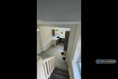 3 bedroom terraced house to rent, Princess St, Barnsley, S70