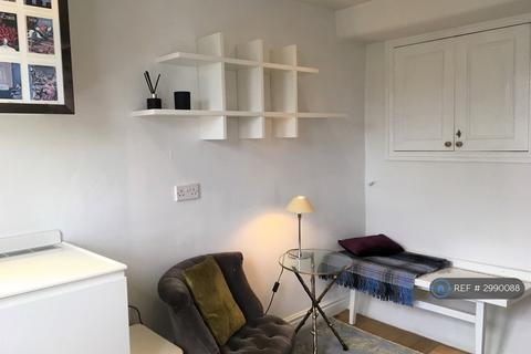 undefined, Arundel Gardens, London, W11