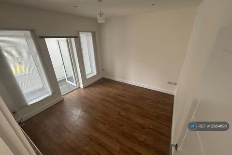 3 bedroom detached house to rent, Great Northern Road, Dunstable, LU5