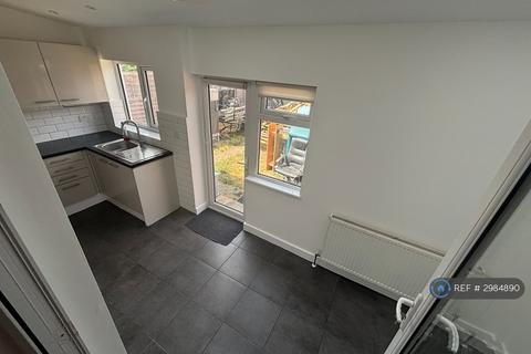 3 bedroom detached house to rent, Great Northern Road, Dunstable, LU5