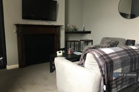 3 bedroom terraced house to rent, Houghton Street, Sunderland, SR4