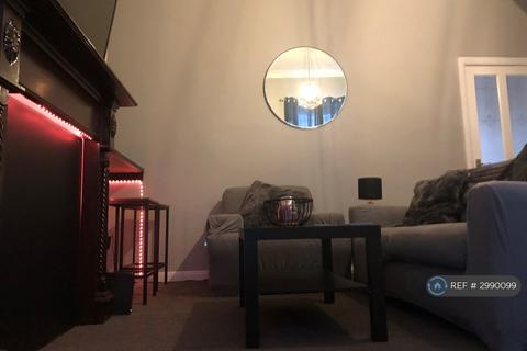 3 bedroom terraced house to rent, Houghton Street, Sunderland, SR4