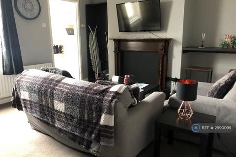 3 bedroom terraced house to rent, Houghton Street, Sunderland, SR4