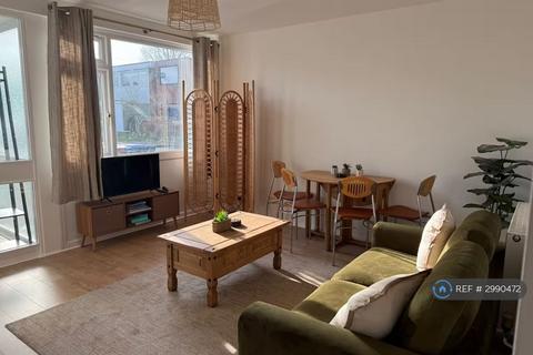 4 bedroom terraced house to rent, Cowdrey Place, Canterbury, CT1