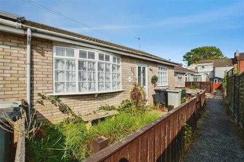 2 bedroom terraced bungalow for sale, Langton Court, SKEGNESS
