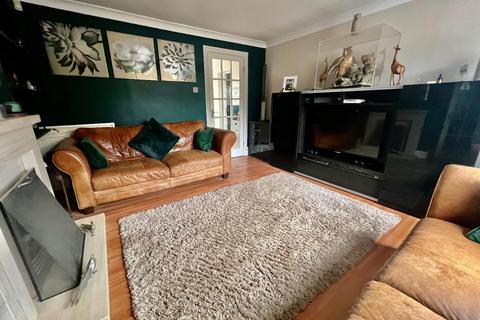 4 bedroom detached house for sale, Rose Close, Rothwell, Kettering