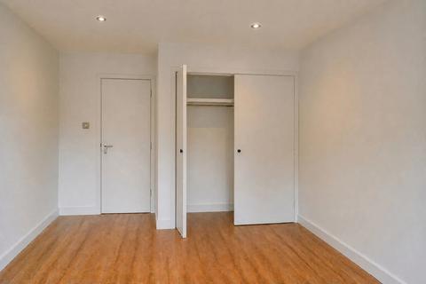 undefined, Becton Court,London, SE25