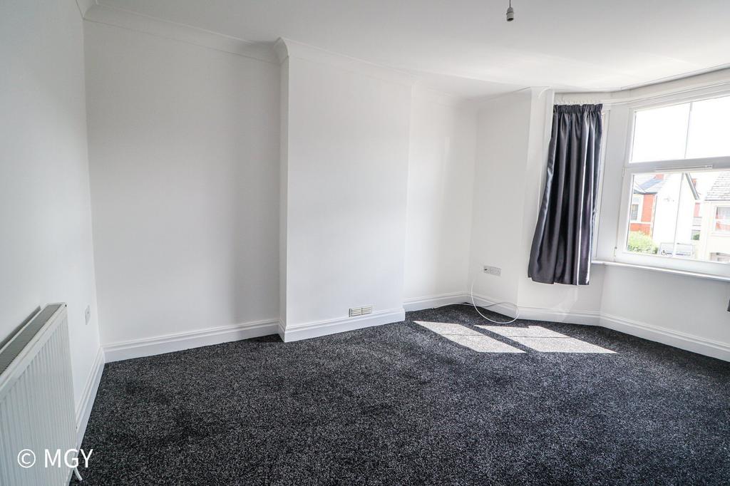 Apartment in Cardiff, Heath - View 2