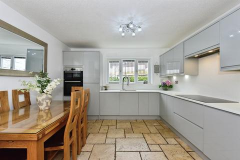 4 bedroom detached house for sale, Haigh Moor Way, Swallownest, Sheffield