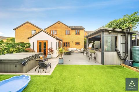 5 bedroom detached house for sale, Holly Close, Northamptonshire NN13
