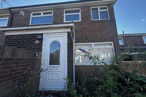 3 bedroom end of terrace house to rent, Watford Close, SUNDERLAND