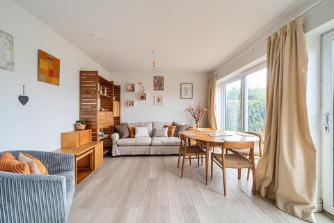undefined, The Spindles, Gloucestershire GL53