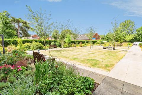 2 bedroom apartment for sale, Deans Park Court, Kingsway, Stafford, Staffordshire, ST16 1GD