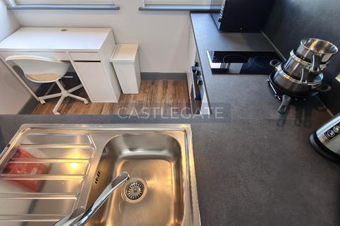 Studio to rent, Renaissance Works, New Street, Huddersfield, HD1 2AT