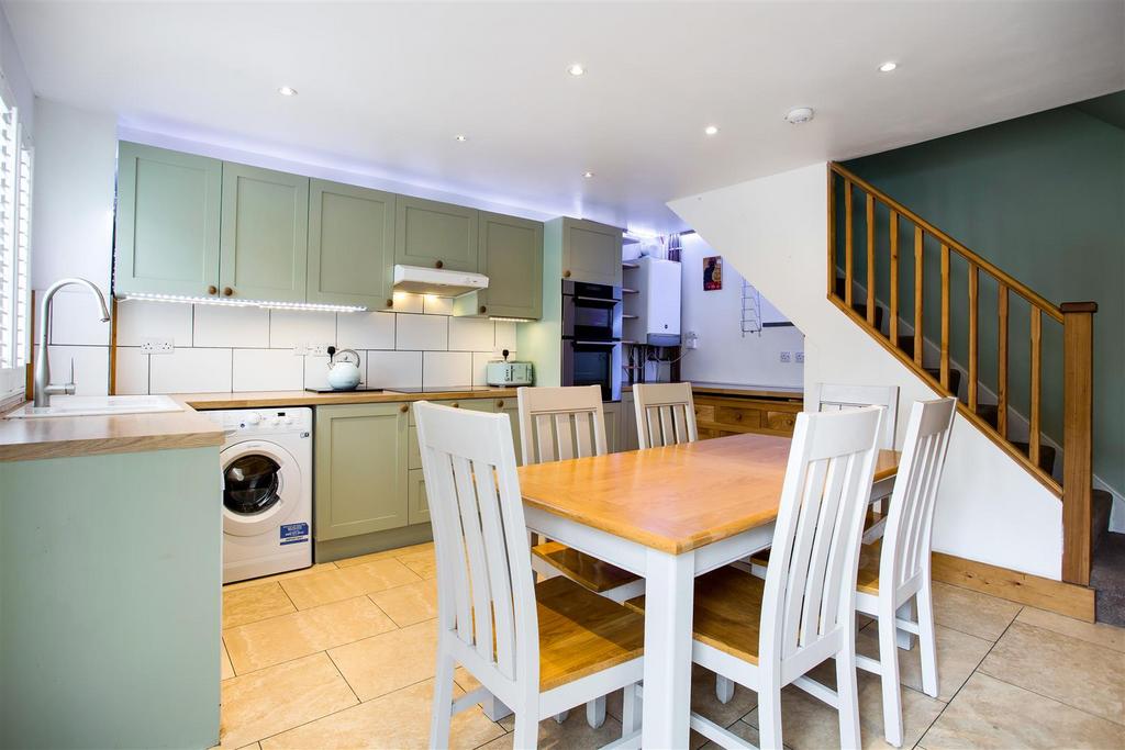 House in Stepney - View 4