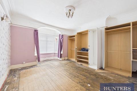 2 bedroom flat for sale, Cardigan Road, Bridlington