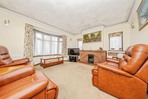 3 bedroom detached bungalow for sale, St. Augustines Gardens, Ipswich