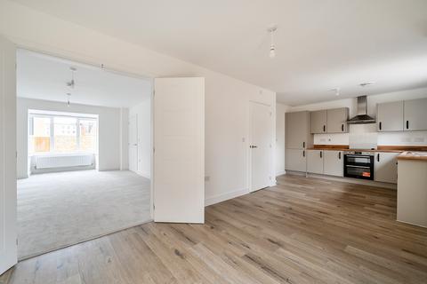 4 bedroom house to rent, Mercury Crescent, Langley Park Way, Chippenham