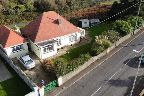 4 bedroom detached bungalow for sale, 39 Main Road, Ogmore-By-Sea, Vale of Glamorgan CF32 0PD