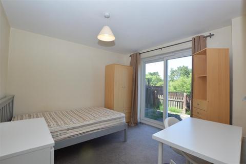 6 bedroom detached house to rent, Rimer Close, Norwich
