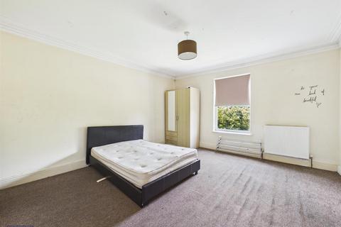 3 bedroom flat to rent, Albert Avenue, Anlaby Road, Kingston Upon Hull