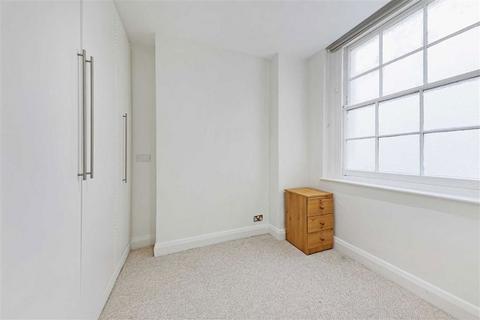 undefined, Queen's Gate, London SW7